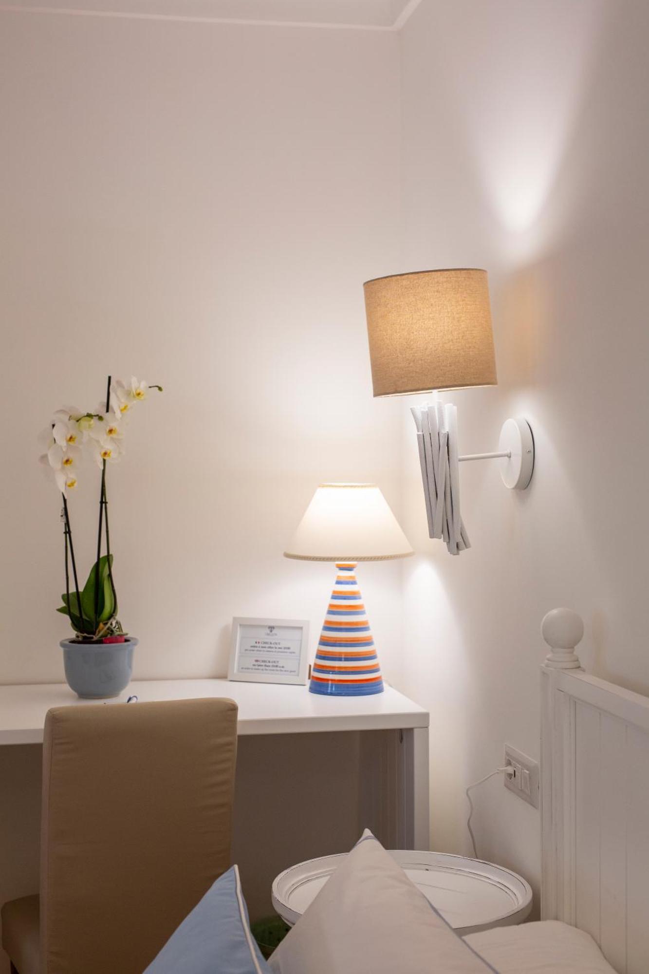 Casa Lucia Relaxing Rooms Anacapri  Bagian luar foto